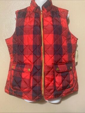 St John’s Bay size L Red and Black Quilted Vest - Large NWT